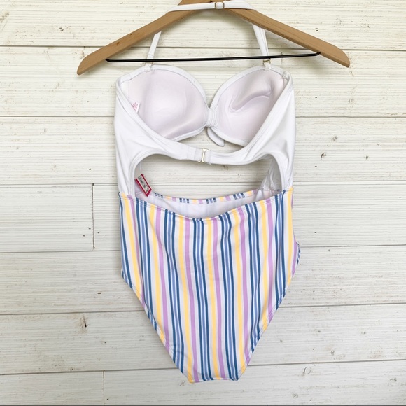 NWT Xhilaration One Piece Cut Out Swimsuit - Picture 2 of 6